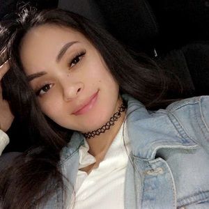 Meet your Posher, Isabella